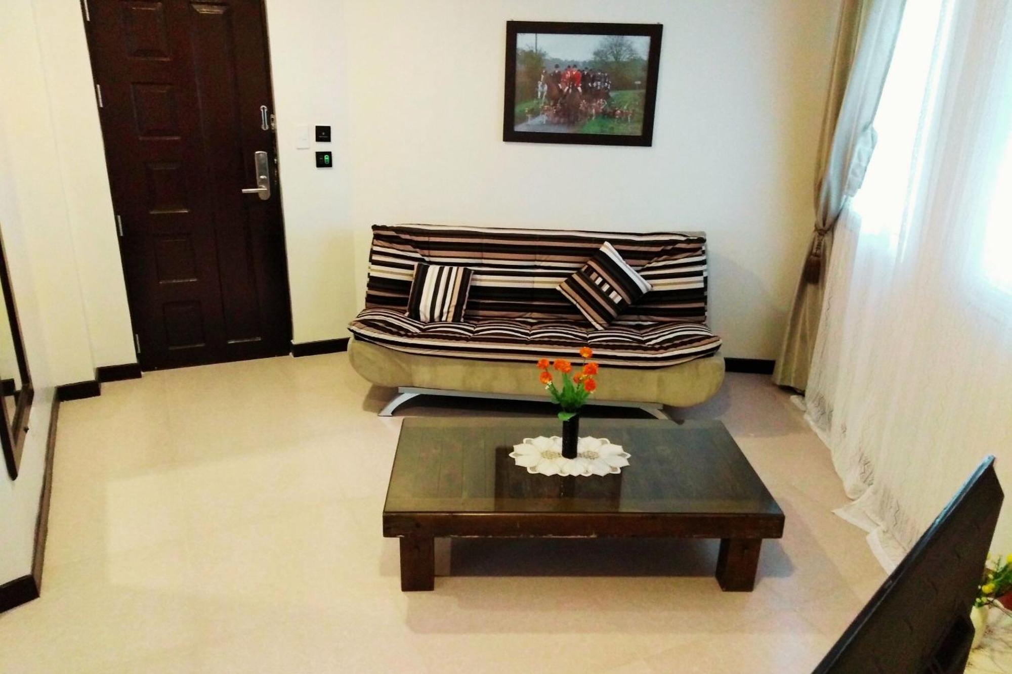 Venezia Suites Hotel Iloilo Room photo