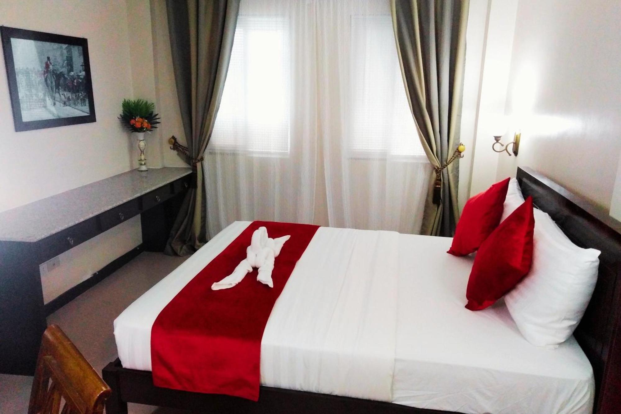 Venezia Suites Hotel Iloilo Room photo