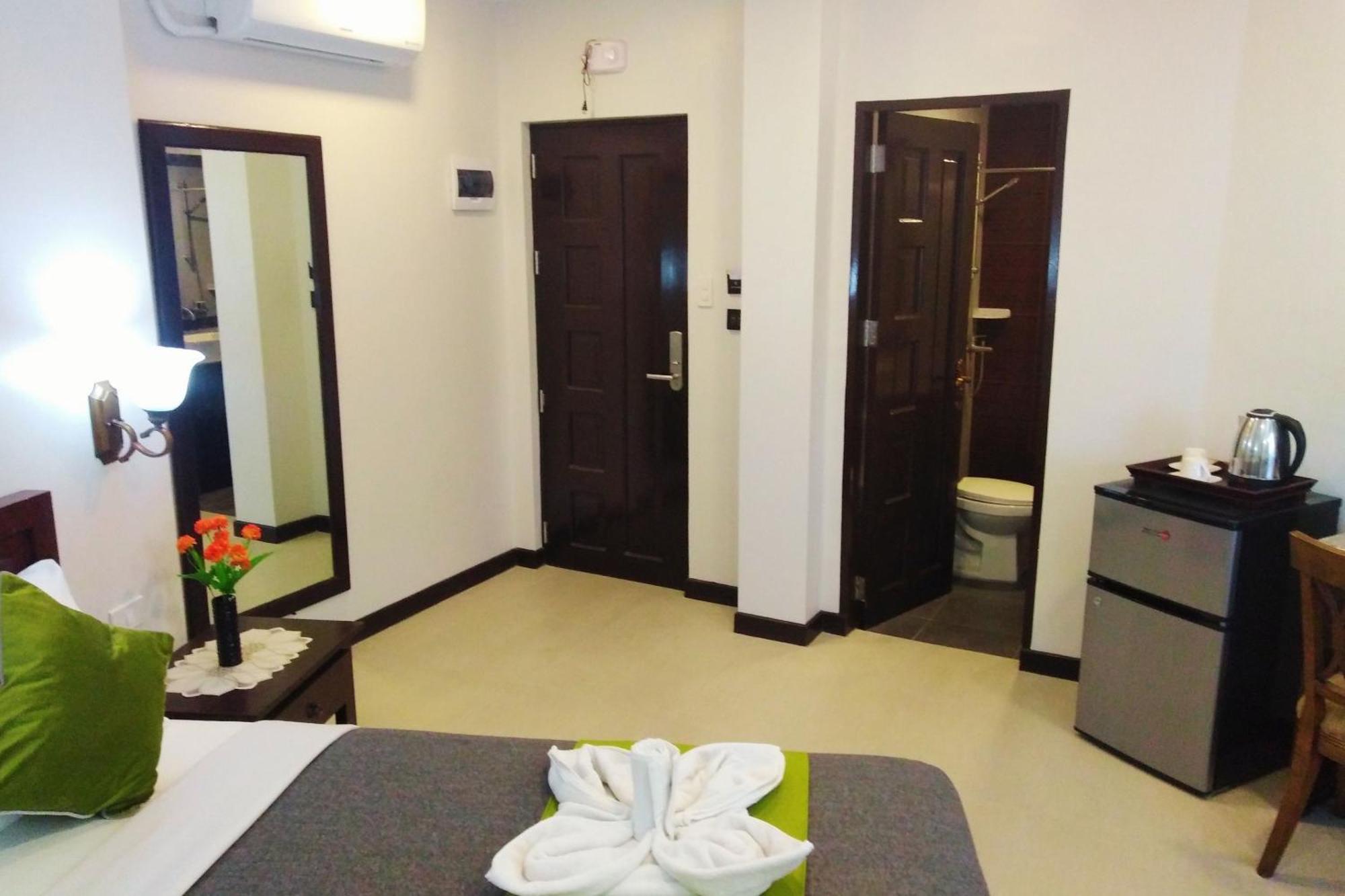 Venezia Suites Hotel Iloilo Room photo