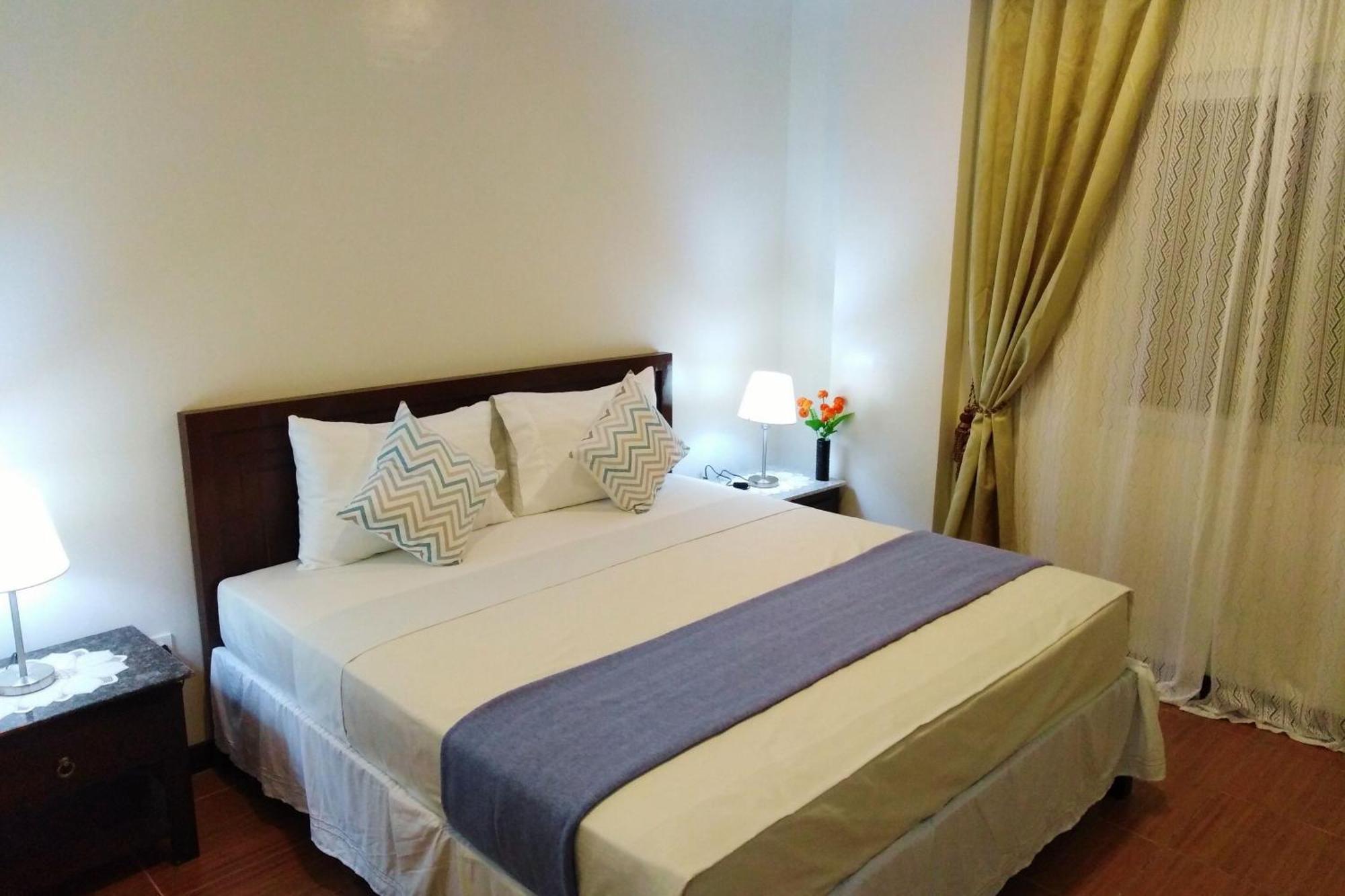 Venezia Suites Hotel Iloilo Room photo