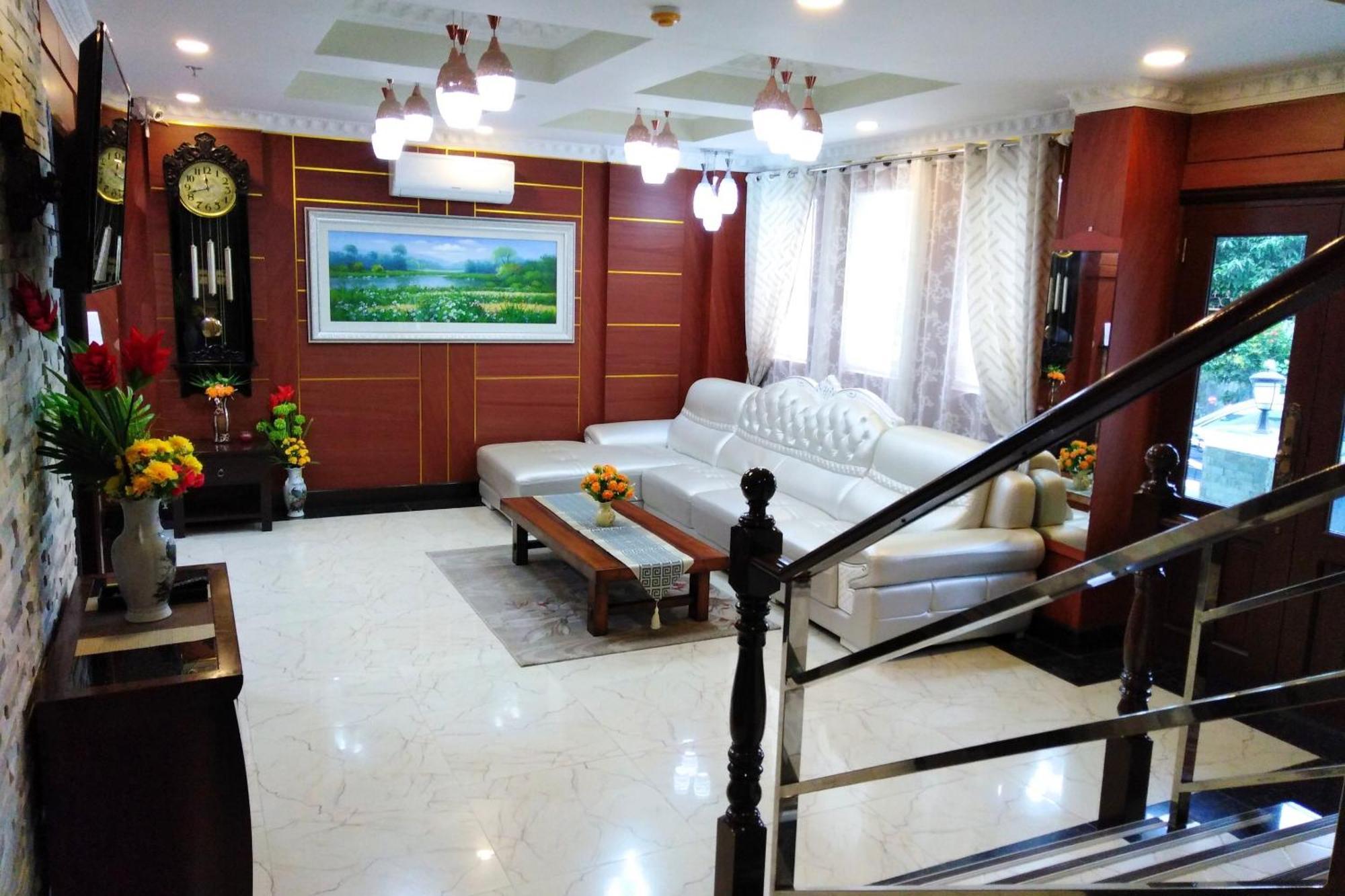 Venezia Suites Hotel Iloilo Exterior photo